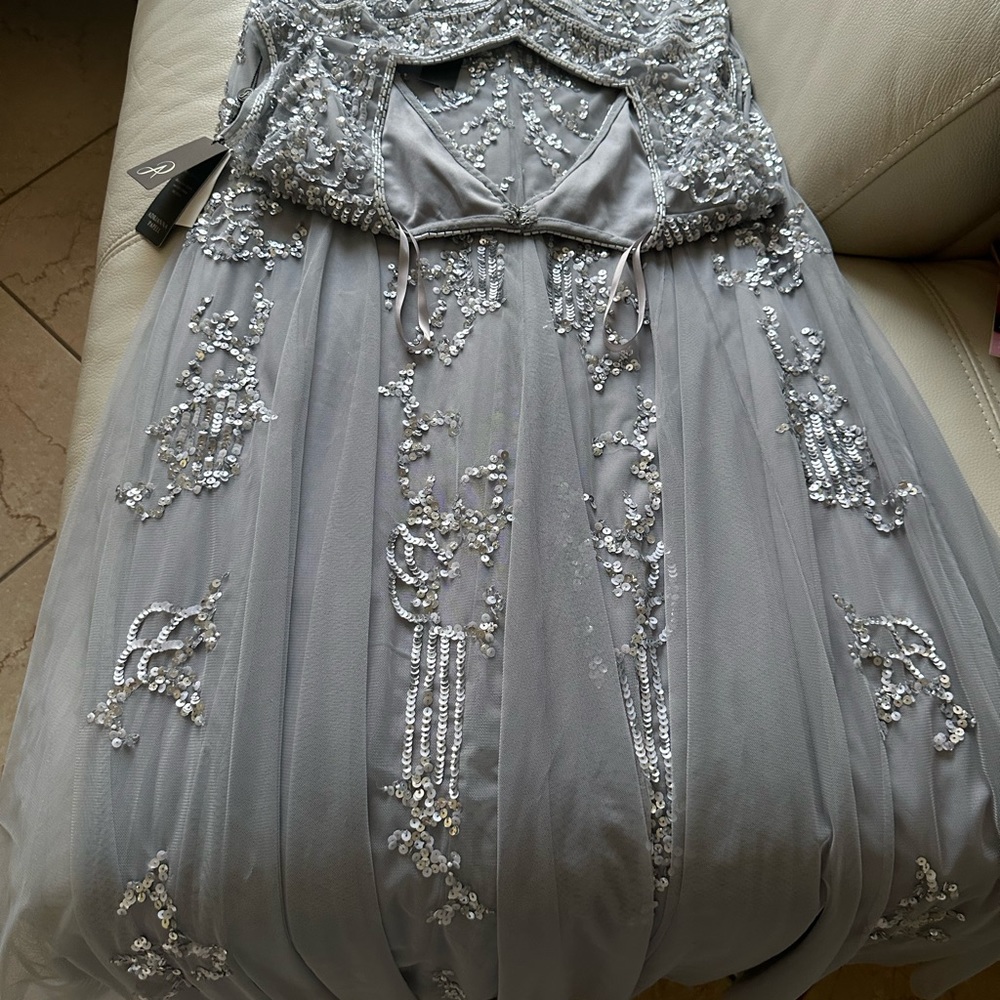 New Adrianna Papell Gray Elegant Party Dress Size 2